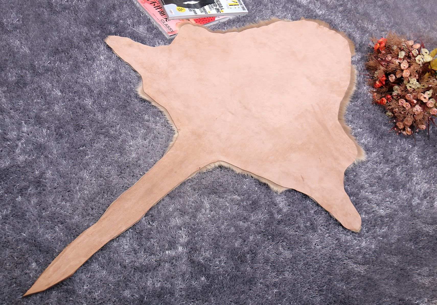 the rug of kangaroo skin is used as home decoration, carpet and gift